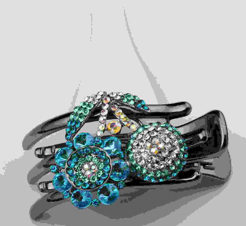 探索小馬飾品 義烏市茗璨飾品廠的批發(fā)優(yōu)勢與采購指南